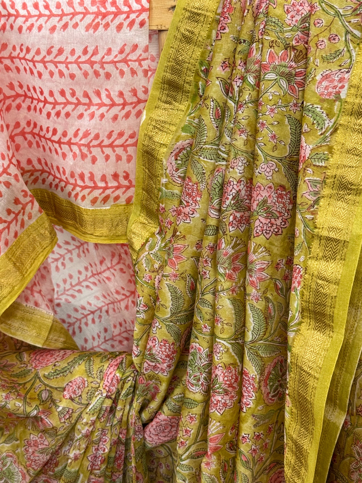 PHOOLPARNA : HAND BLOCK PRINTED MAHESHWARI SILK COTTON SAREE