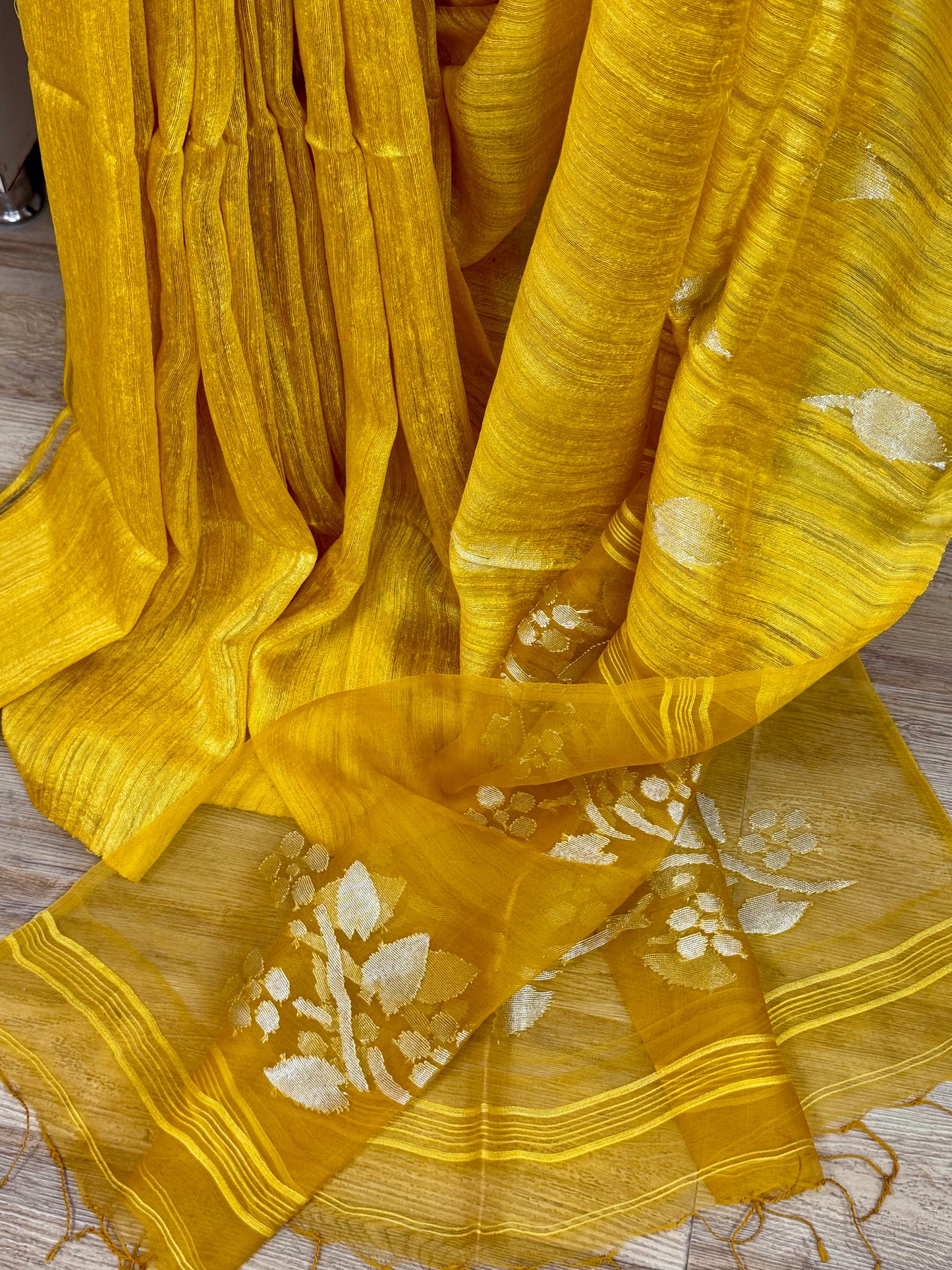 CHAMPA : MATKA RESHAM MUSLIN SILK SAREE