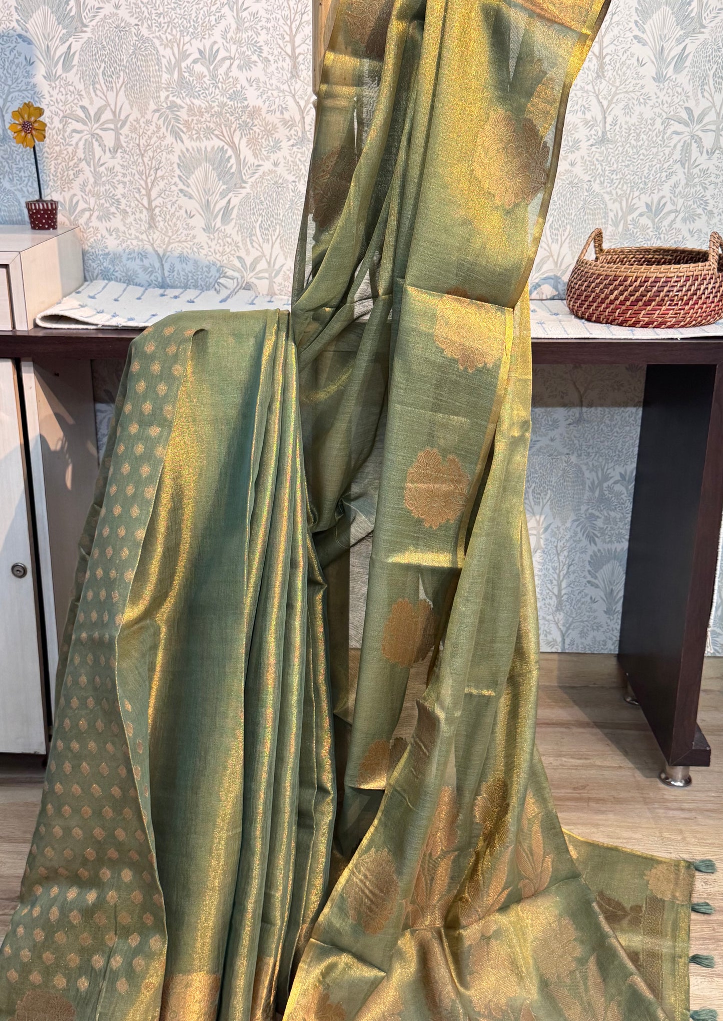 DURVA : SILK-TISSUE MAHESHWARI SAREE