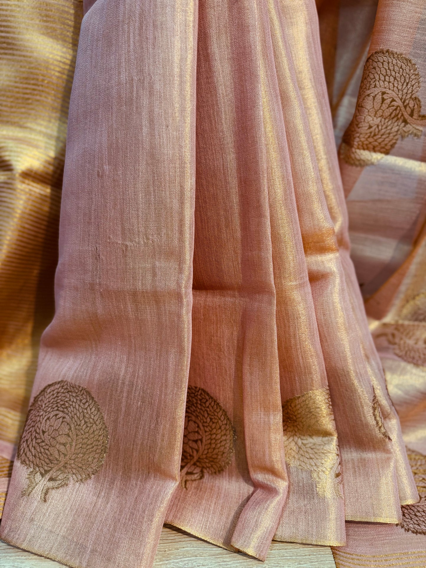 SUKSHMA : SILK-TISSUE MAHESHWARI SAREE