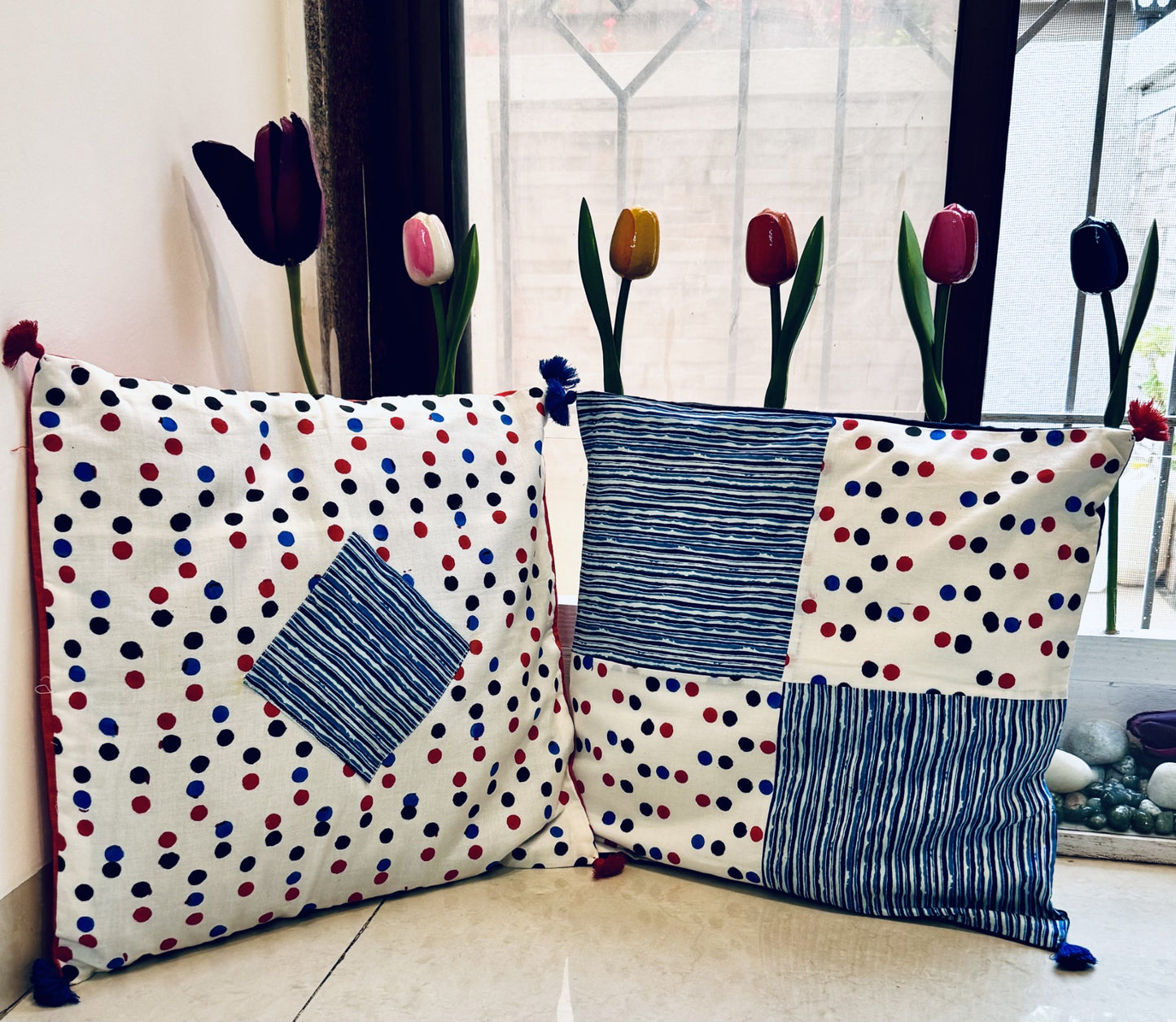 DOTTED LINE : SET OF 2 COVERS